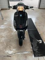 Vespa sprint 2015, Fietsen en Brommers, Ophalen