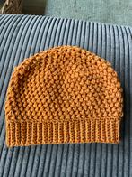 Leuke, zelfgehaakte muts (puffsteek), Ophalen of Verzenden, Zo goed als nieuw, Muts