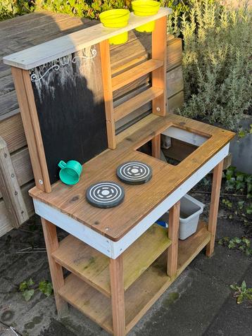 Gratis Buitenkeukentje - Af te halen! beschikbaar voor biedingen