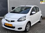 Toyota Aygo 1.0-12V Comfort Navigator | Airco | Navigatie |, Voorwielaandrijving, Euro 5, Stof, Gebruikt