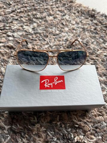 Ray-Ban Zonnebril - Gouden montuur beschikbaar voor biedingen