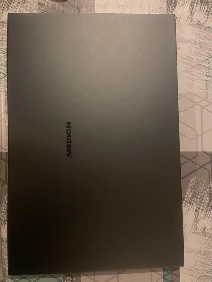 Medion Laptop (nieuwstaat), Computers en Software, Windows Laptops, Zo goed als nieuw, 16 inch, SSD, 3 tot 4 Ghz, 8 GB, Qwerty