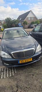 Mercedes-Benz S-Klasse 3.5 S350 AUT 2006 Zwart, Auto's, Automaat, 1780 kg, Achterwielaandrijving, 109 €/maand