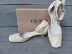 IKKS leren hakken - spitzen model - maat 38, Kleding | Dames, Schoenen, Pumps, IKKS, Beige, Ophalen of Verzenden