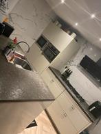 Crème hoekkeuken met granieten blad, Huis en Inrichting, Keuken | Complete keukens, Hoekkeuken, Graniet of Steen, Ophalen of Verzenden