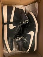 Nike damesschoenen leer in Nieuwstaat mr 38, Wit, Nike, Ophalen of Verzenden, Sneakers of Gympen