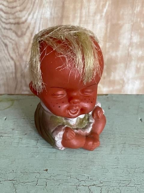 Vintage spaarpot. Mini Anekona Hawaii poppetje. Jaren '70., Ophalen, Gebruikt, Kunststof, Overige thema's