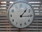 vintage wandklok, Huis en Inrichting, Woonaccessoires | Klokken, Ophalen, Gebruikt, Wandklok