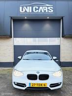 BMW 1-serie 118i 170 PK Sport|Automaat|Xenon|Navi|LM 17, Gebruikt, Zwart, 4 cilinders, 1290 kg
