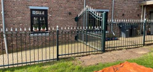 Hekwerk met poorten, Tuin en Terras, Tuinhekken en Hekwerk, Gebruikt, Overige typen, IJzer, Met poort, Ophalen