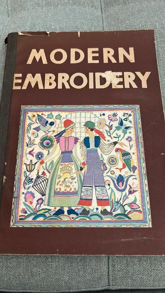 Modern Embroidery special spring number of The Studio 1933, Boeken, Hobby en Vrije tijd, Zo goed als nieuw, Overige onderwerpen