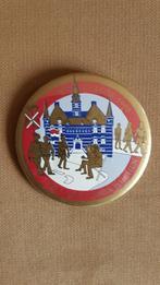 Vierdaagse Nijmegen/ button ''Wij lopen door Wijchen'' 1990., Ophalen of Verzenden, Zo goed als nieuw