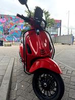 Vespa Sprint, Fietsen en Brommers, Scooters | Vespa, Ophalen, Overige modellen, Zo goed als nieuw, Benzine