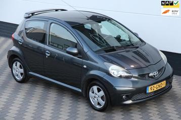 Toyota Aygo 1.0-12V Sport Automaat 5-Drs Airco NAP APK ! beschikbaar voor biedingen