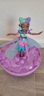 Hatchimals Pixies Crystal Flyers Flying Fairy Aqua *zgan*, Ophalen of Verzenden, Zo goed als nieuw, Jongen of Meisje