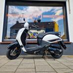 Te koop Sym mio 25km snor euro5 injectie, Fietsen en Brommers, Ophalen of Verzenden, Gebruikt, Mio
