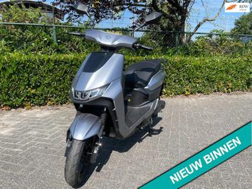 Yadea T9L 45km ELECTRISCH NIEUW AKTIE BETAAL met in3 beschikbaar voor biedingen