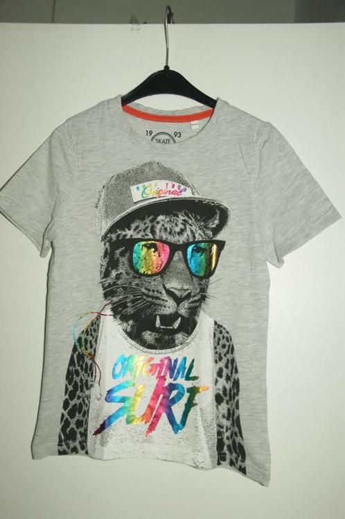 T-shirt mt 122-128 (original surf) m.k.m.licht grijs NIEUW, Kinderen en Baby's, Kinderkleding | Maat 122, Nieuw, Jongen of Meisje
