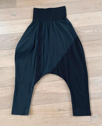 Elsewhere broek mt M beschikbaar voor biedingen