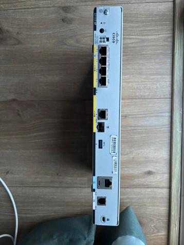 Cisco isr 1100 beschikbaar voor biedingen