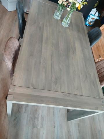 Gratis tafel 170 x 90 beschikbaar voor biedingen