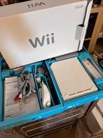 Wii Sports Bundle, Spelcomputers en Games, Spelcomputers | Nintendo Wii, Ophalen of Verzenden, Zo goed als nieuw