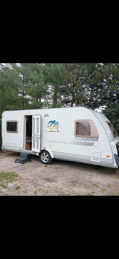 Knaus Südwind 500 - Fijne caravan!, Caravans en Kamperen, Caravans, Particulier, tot en met 4, 1000 - 1250 kg, Rondzit, Knaus