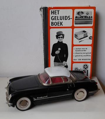 Vintage Chervolet Corvette 1:18 beschikbaar voor biedingen