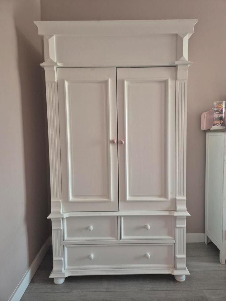 Born Lucky Kinderkast - Nette staat!, Huis en Inrichting, Kasten | Kledingkasten, Zo goed als nieuw, 150 tot 200 cm, 100 tot 150 cm