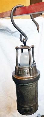 Nostalgische mijnwerkerslamp, Ophalen
