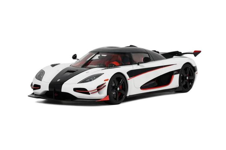 Gt Spirit Koenigsegg Agera RS 2015 1/1500
1:18 Nieuw, Hobby en Vrije tijd, Modelauto's | 1:18, Nieuw, Auto, Ophalen of Verzenden