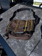 Crumpler messenger bag, voor 15” laptop, Computers en Software, Laptoptassen, Ophalen of Verzenden, 15 inch, Gebruikt, Schoudertas