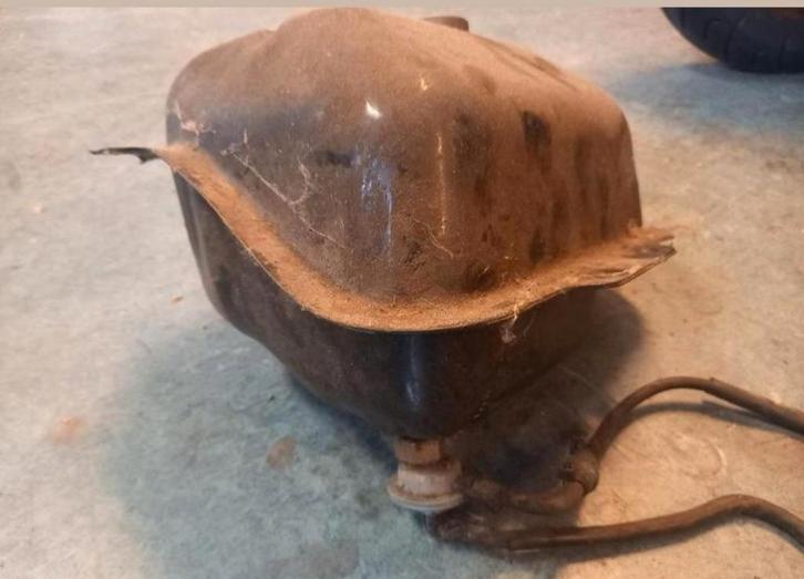 Tank Fiddle 2 en Orbit 2, Fietsen en Brommers, Brommers | Schadebrommers, Overige merken, Ophalen of Verzenden