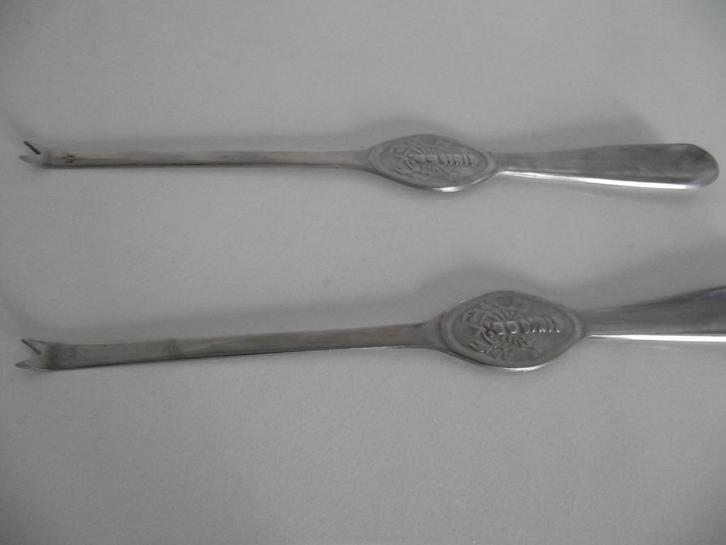 2 stuks vintage RVS Kreeftvork Krabprikkers 20 cm Japan p st, Antiek en Kunst, Antiek | Bestek, Ophalen of Verzenden