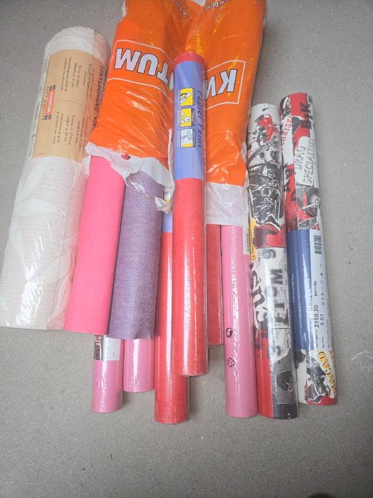 Behangrollen - Rood, Gebloemd, Roze & Motor, Huis en Inrichting, Stoffering | Behang, Rood, Wit, Roze, Ophalen of Verzenden