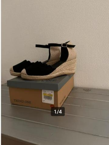 Sleehak espadrilles met enkelsluiting Trend One beschikbaar voor biedingen