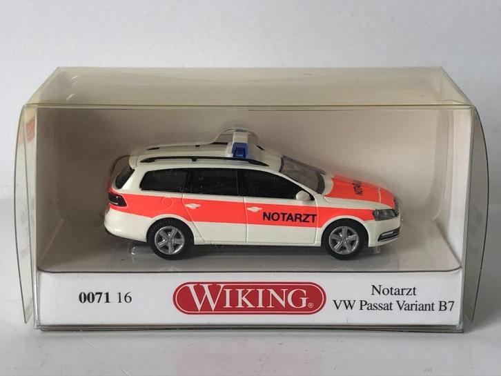 Wiking Notarzt VW Passat Variant B7, Hobby en Vrije tijd, Modelauto's | 1:87, Nieuw, Auto, Wiking, Ophalen of Verzenden