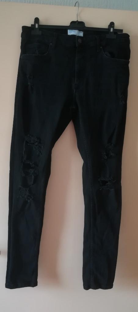 Bershka spijkerbroeken mt 42 en 44 (1 is nog nieuw), Kleding | Heren, Spijkerbroeken en Jeans, Nieuw, W32 (confectie 46) of kleiner