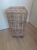 Leuke rieten zuil voor plant of vaas!, Huis en Inrichting, Woonaccessoires | Zuilen en Pilaren, Ophalen, Zo goed als nieuw