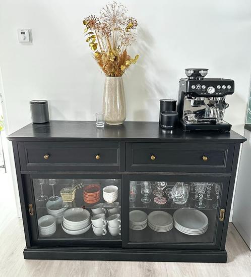 Dressoir / vitrine- of servieskast – IKEA MALSJÖ, Huis en Inrichting, Kasten | Dressoirs, Zo goed als nieuw, 100 tot 150 cm, 25 tot 50 cm