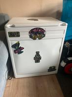 Mini Fridge / Drinks Cooler, Ophalen, Zonder vriesvak, Minder dan 85 cm, Minder dan 75 liter