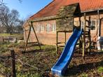 Speelhuisje met glijbaan, schommel en klimtouw, Ophalen of Verzenden, Gebruikt, Schommel