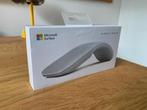 Microsoft Surface Arc Mouse - Gray - Wireless, Computers en Software, Muizen, Microsoft, Ophalen of Verzenden, Ergonomisch, Zo goed als nieuw