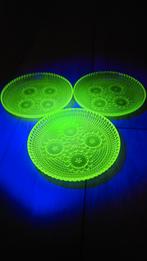 Riihimäen Lasi bordjes van uranium glas, Antiek en Kunst, Ophalen of Verzenden