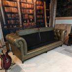 XL Olijfgroene Chesterfield Bank 4-zits, Huis en Inrichting, Banken | Bankstellen, Bollenmarkt 14c Zwaagdijk Oost, Treasure, 75 tot 100 cm