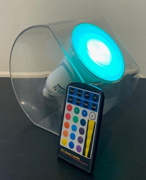 LED lamp met diverse kleurinstellingen, Huis en Inrichting, Lampen | Losse lampen, Nieuw, Led-lamp, Ophalen