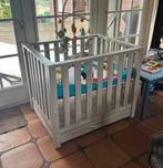 Babybox TWF beige in nieuwstaat, met lade, Kinderen en Baby's, Boxen, Ophalen, Zo goed als nieuw, Vierkant, In hoogte verstelbaar
