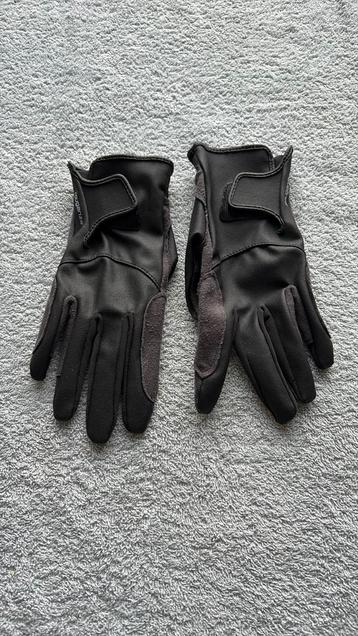 Pasrdrijhandschoenen merk fouganza kleur zwart beschikbaar voor biedingen