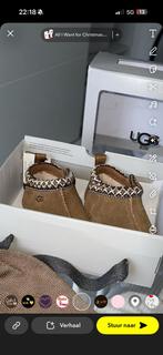 Ugg baby slofjes 6/12M new, Ophalen, Zo goed als nieuw, Pantoffels of Sloffen
