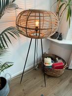 Vloerlamp, Huis en Inrichting, Lampen | Vloerlampen, Ophalen, Gebruikt, Overige materialen, 100 tot 150 cm